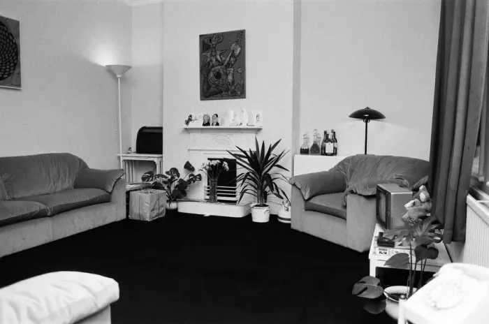 Framed Print : Interior views of accommodation in Clapham, London. Pictured, views of the lounge Framed Print : Interior views of accommodation in Clapham, London. Pictured, views of the lounge