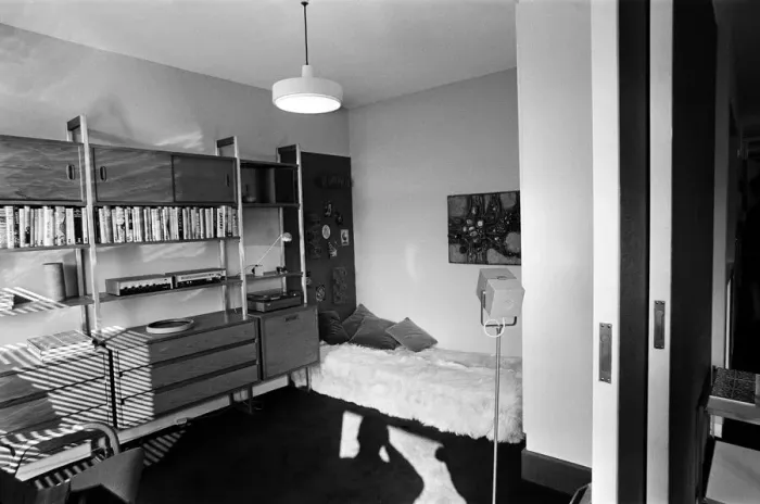 Framed Print : Interior views of Barbican flats, City of London. 21st October 1968 Framed Print : Interior views of Barbican flats, City of London. 21st October 1968