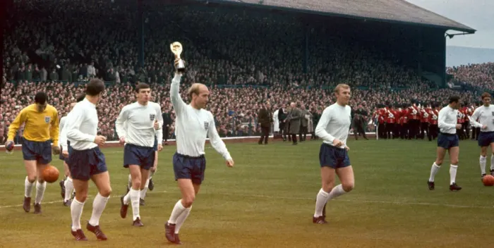 Framed Print : International match in Belfast Northern Ireland 0 v England 2 Bobby Charlton