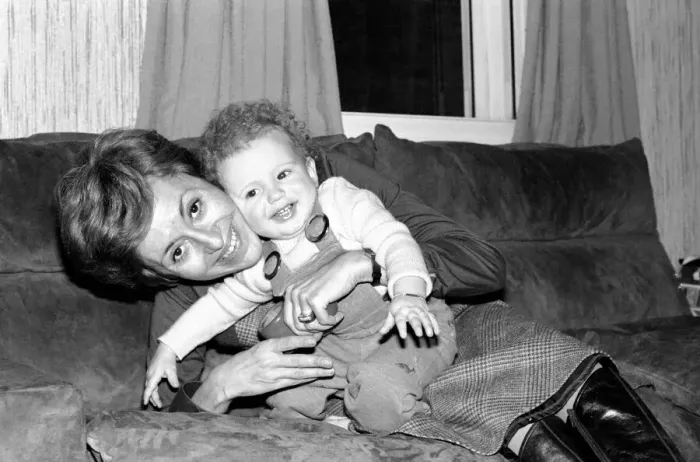 Framed Print : International singer star: Caterina Valente serenades her son. February 1975 75-00827-004