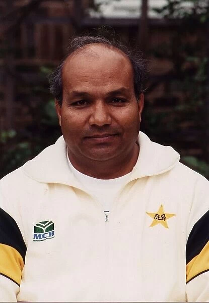 Intikhab Alam Pakistan Cricket Manager Dbase