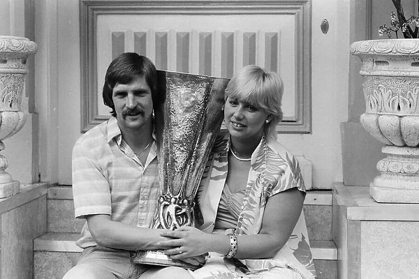 Ipswich Town, morning after winning UEFA Cup. Frans Thijssen