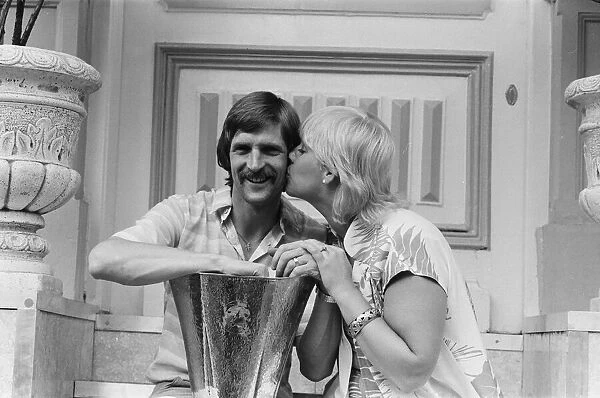 Ipswich Town, morning after winning UEFA Cup. Frans Thijssen
