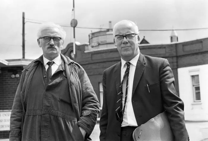 Framed Print : Irlam steel dispute. Pictured, Irlam Steels action men Martin Kennedy (left