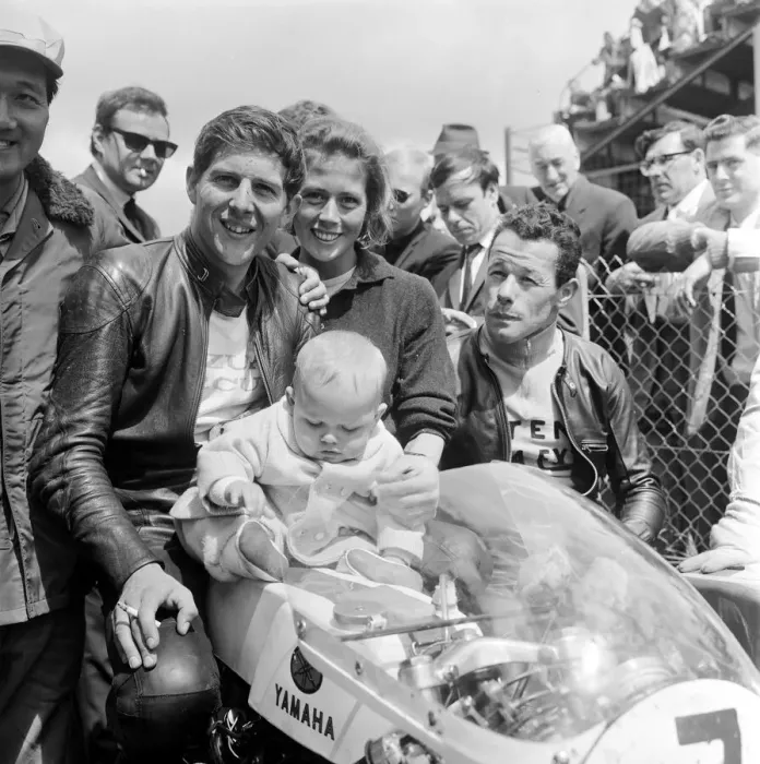 Framed Print : Isle of Man TT Races - Junior International. Winner Phil Read with his family after