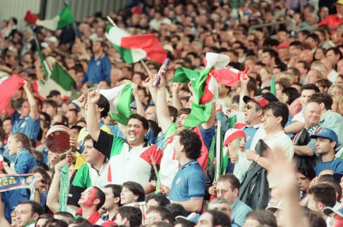 Framed Print : Italy 2-1 Russia, Euro 1996 Group C match at Anfield. Liverpool, Tuesday 11th June 1996