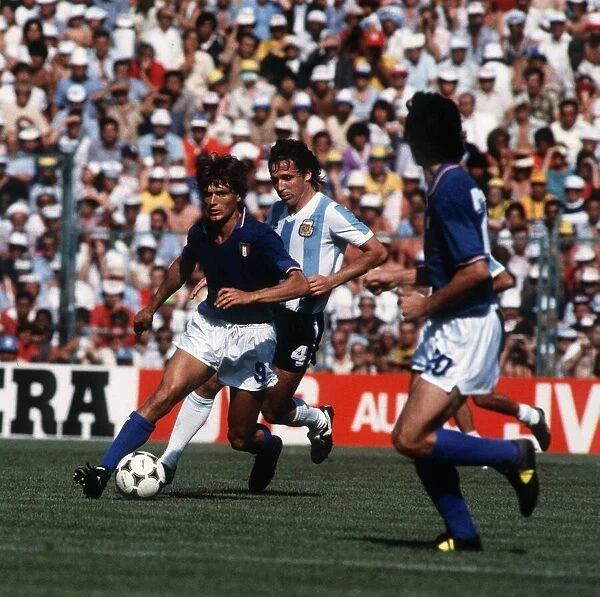 Italy 2 Argentina 1 World Cup 1982 football Antognoni Rossi 20 and Bertoni