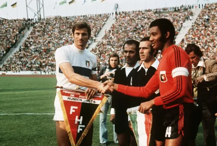 Framed Print : Italy V Haiti World Cup 1974 Facchetti (Italy) and Nazaire (Haiti) shake hands