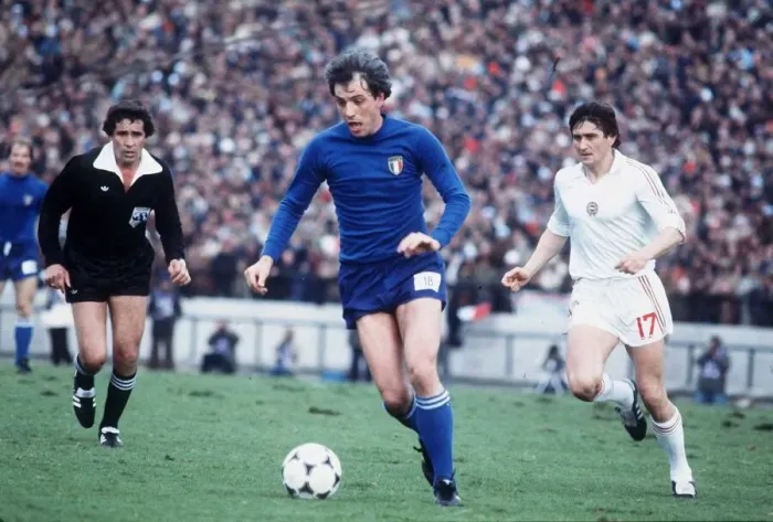 Framed Print : Italy v Hungary World Cup 1978 football Bettega Italy with Pusztai