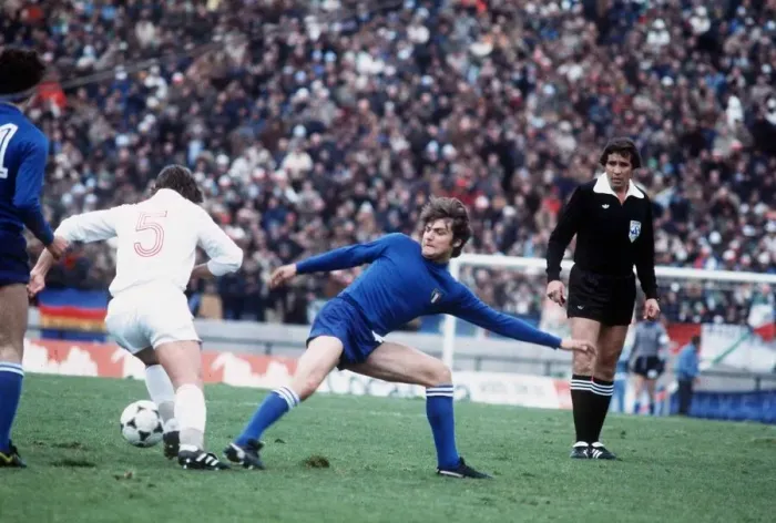 Framed Print : Italy v Hungary World Cup 1978 footballs Zombori no 5 G Antognoni referee R Framed Print : Italy v Hungary World Cup 1978 footballs Zombori no 5 G Antognoni referee R