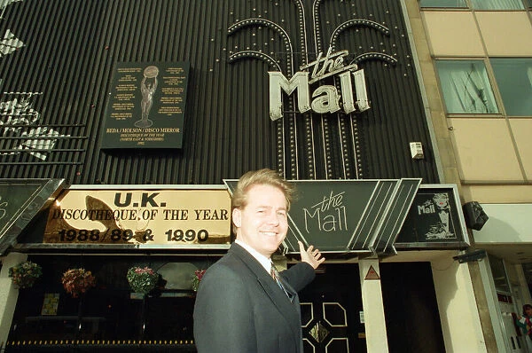 Ivan Curtis Smith, new manager of The Mall Nightclub, Stockton, Friday 17th February 1995
