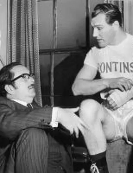  : Jack Bodell former Heavyweight boxer talkinig to Frank McGhee about his then forthcoming