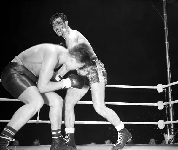 Jack Gardner in his fight with Brio 04  /  06  /  1951