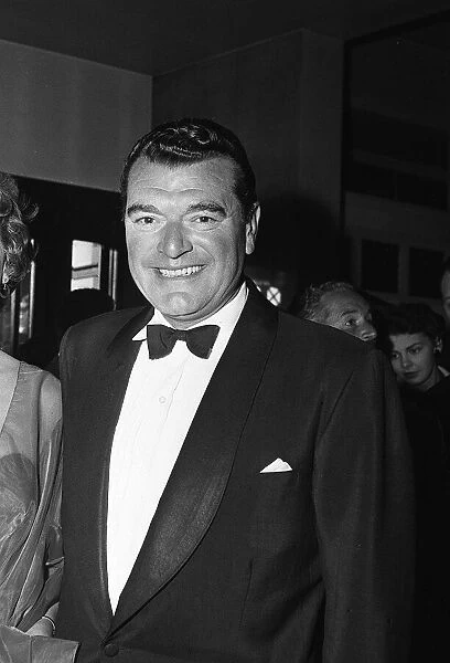 Jack Hawkins at the premiere of the film The Life Story of Eddie Duchin at the Blackpool