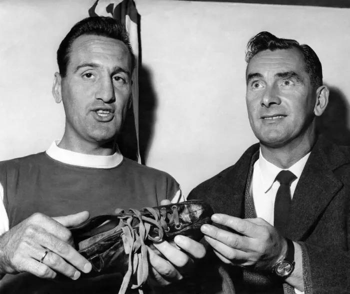 Framed Print : Jackie Milburn, Ipswich Town Manager and former Newcastle United