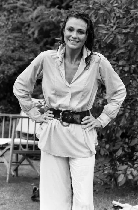 Framed Print : Jacqueline Bisset joined the British trend this summer of running for shelter from Framed Print : Jacqueline Bisset joined the British trend this summer of running for shelter from