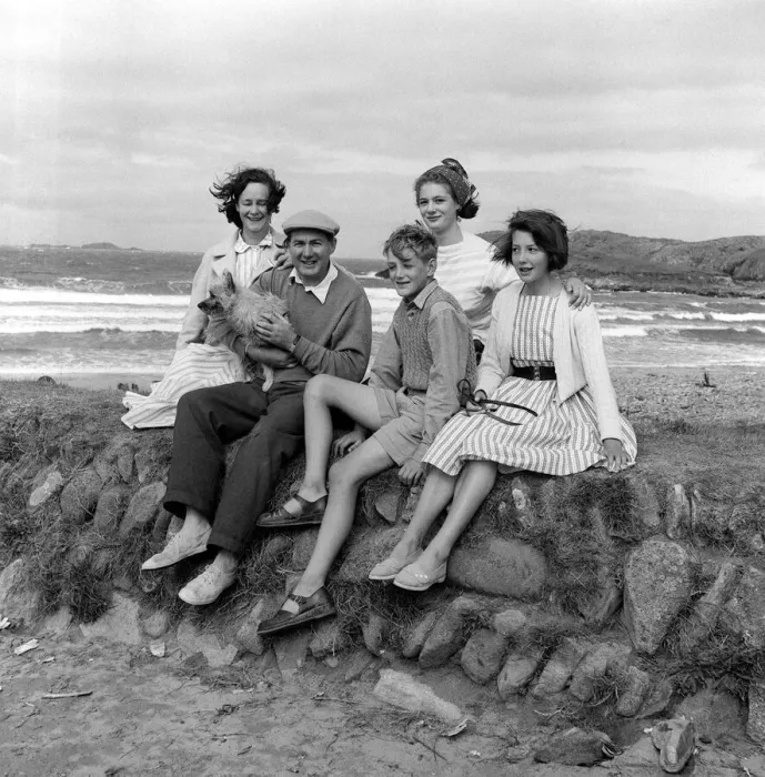 Framed Print : James Callaghan MP on Holiday August 1957 in St Davids, Pembrokeshire with family wife Framed Print : James Callaghan MP on Holiday August 1957 in St Davids, Pembrokeshire with family wife