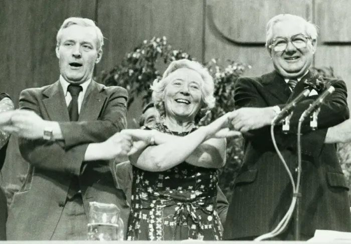 Framed Print : James Callaghan singing Auld Lang Syne at the end of the 1979 Labour Party Conference