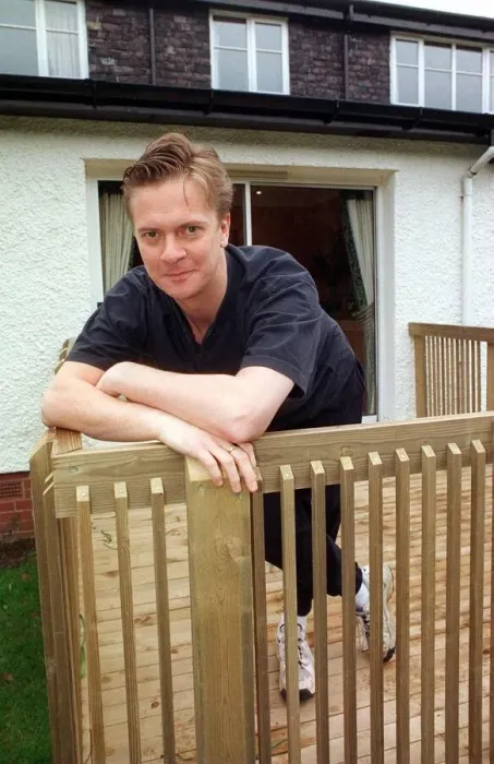 Framed Print : James MacPherson actor Taggart Leaning on wooden fence March 1997 Framed Print : James MacPherson actor Taggart Leaning on wooden fence March 1997