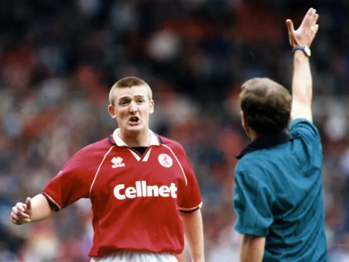Framed Print : Jamie Pollock disagrees with the ref, Middlesbrough FC v Chelsea, 26th August 1995 Framed Print : Jamie Pollock disagrees with the ref, Middlesbrough FC v Chelsea, 26th August 1995