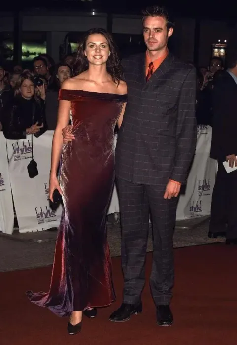 Framed Print : Jamie Theakston TV Presenter - September 1999 arriving at the Elle Fashion awards Framed Print : Jamie Theakston TV Presenter - September 1999 arriving at the Elle Fashion awards