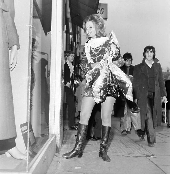 Jan Hookings, aged 21, pictured shopping in the Kings Road