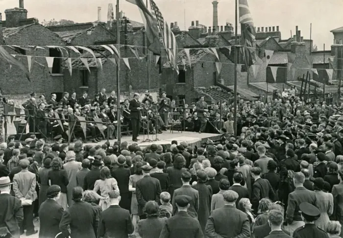 Framed Print : Jan Masaryk speaking at a bomb site in Bermondsey South London on the first anniversary Framed Print : Jan Masaryk speaking at a bomb site in Bermondsey South London on the first anniversary