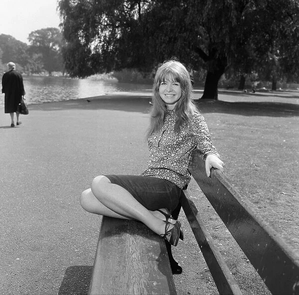 Jane Asher, girlfriend The Beatle Paul McCartney. Picture taken in the park