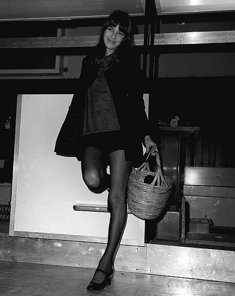 Jane Birkin at Heathrow Airport (London) January 1971 She has been in London