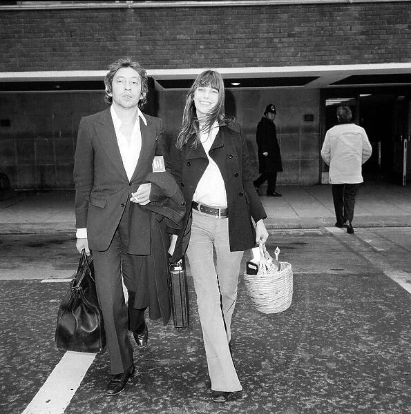 Jane Birkin & Serge Gainsbourg at Heathrow airport January 1971