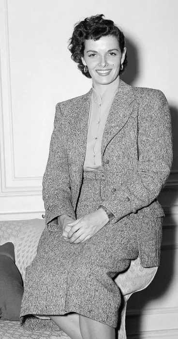 Framed Print : Jane Russell Actress Sept 1949 in London A©Mirrorpix Framed Print : Jane Russell Actress Sept 1949 in London A©Mirrorpix