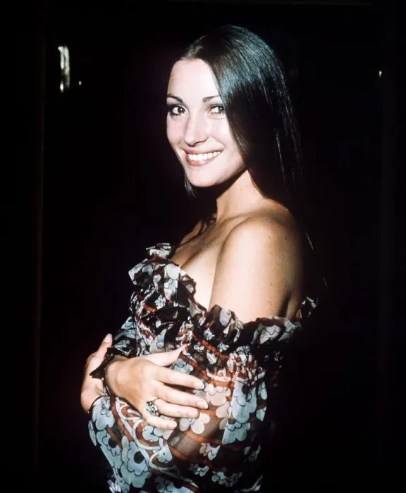 Framed Print : Jane Seymour actress whose work includes James Bond film Live and Let Die Framed Print : Jane Seymour actress whose work includes James Bond film Live and Let Die