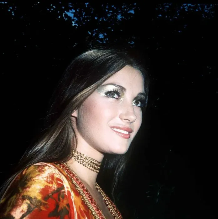 Framed Print : Jane Seymour actress now working in America on television Doctor Quinn Medicine Woman Framed Print : Jane Seymour actress now working in America on television Doctor Quinn Medicine Woman