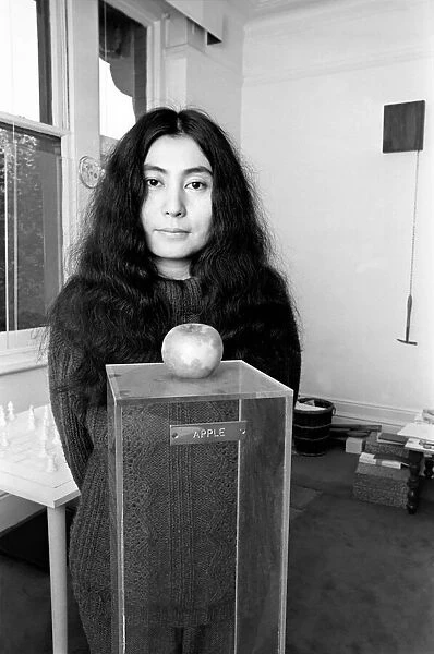 Japanese artist and singer Yoko Ono. 1967 A1313-015