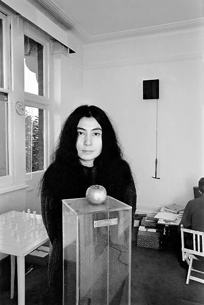 Japanese artist and singer Yoko Ono. 1967 A1313-022