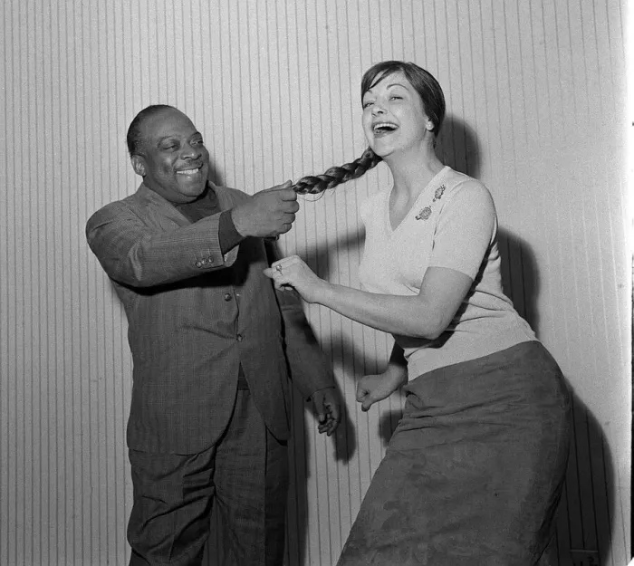 Framed Print : Jazz great Count Basie in Manchester for a recording session at Granada studio Framed Print : Jazz great Count Basie in Manchester for a recording session at Granada studio