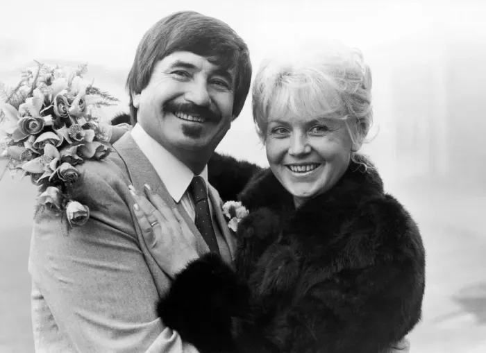 Framed Print : Jazz Trumpeter Kenny Ball with his new wife Michelle Wilde on their wedding day Framed Print : Jazz Trumpeter Kenny Ball with his new wife Michelle Wilde on their wedding day