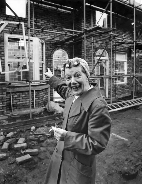 Framed Print : Jean Alexander, Actress. February 1982 Framed Print : Jean Alexander, Actress. February 1982