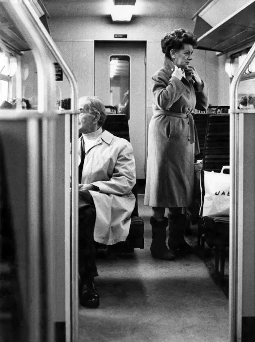 Framed Print : Jean Alexander, Hilda Ogden of Coronation St. commutes between her home town of Southport Framed Print : Jean Alexander, Hilda Ogden of Coronation St. commutes between her home town of Southport