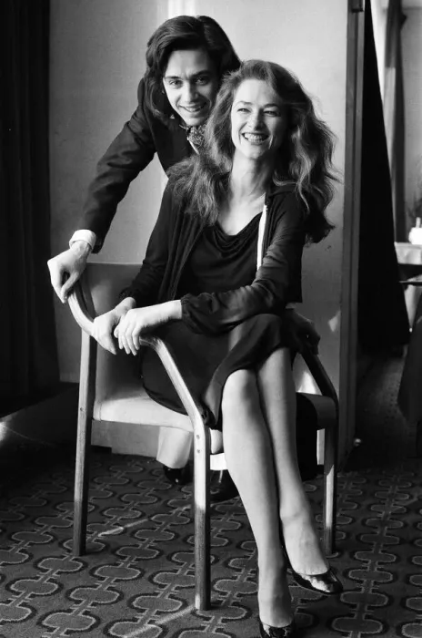 Framed Print : Jean-Michel Jarre with his wife Charlotte Rampling at a photocall