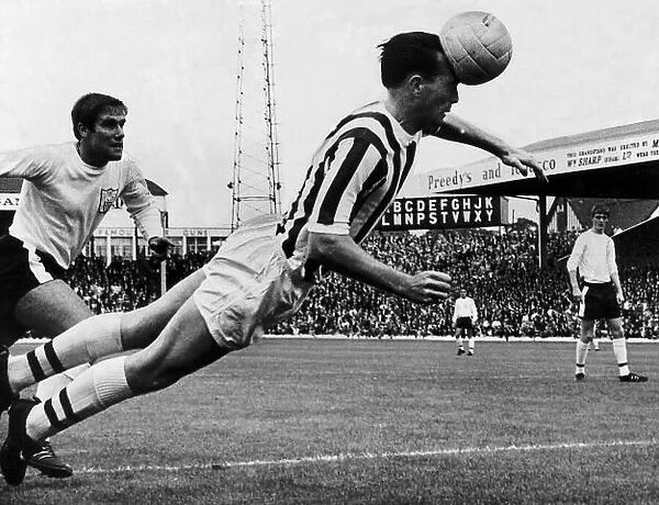 Jeff Astle footballer plays for West Bromwich Albion vs Fulham