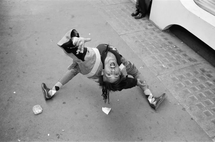Framed Print : Jeffrey Daniel from pop group Shalamar, in London, showing his dance moves Framed Print : Jeffrey Daniel from pop group Shalamar, in London, showing his dance moves