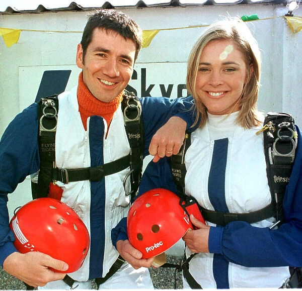 Jenni Falconer and Dougie Vipond parachuting - parachute jump Presenters of