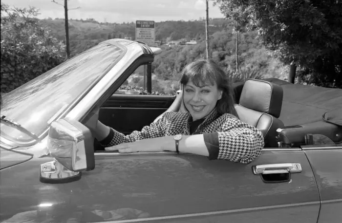 Framed Print : Jenny Agutter, actress, in her Jaguar XIS - 28  /  04  /  1988
