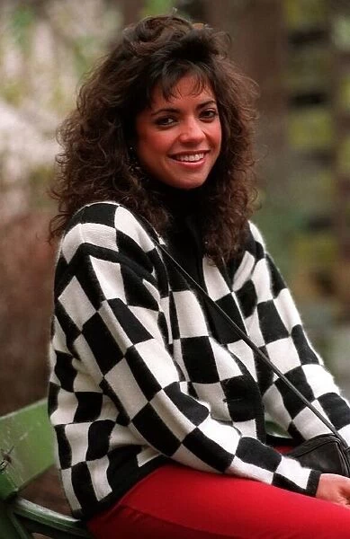 Jenny Powell TV Presenter 1990