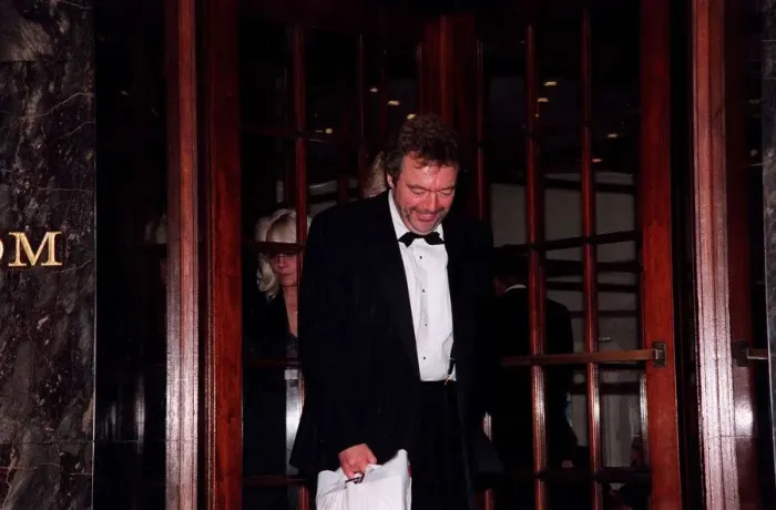 Framed Print : Jeremy Beadle TV Presenter November 1998 Leaving the Princess Diana Gala Fundraise Framed Print : Jeremy Beadle TV Presenter November 1998 Leaving the Princess Diana Gala Fundraise