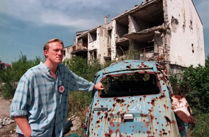 Framed Print : Jerome Flynn actor visits Bosnia war zone with the Red Cross Framed Print : Jerome Flynn actor visits Bosnia war zone with the Red Cross