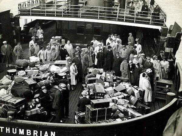 Jewish refugees on board the Polish liner Pilsudster at Newcastle Quay Jew jews
