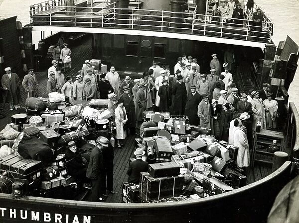 Jewish refugees on board the Polish liner Pilsudster at Newcastle Quay October 1939