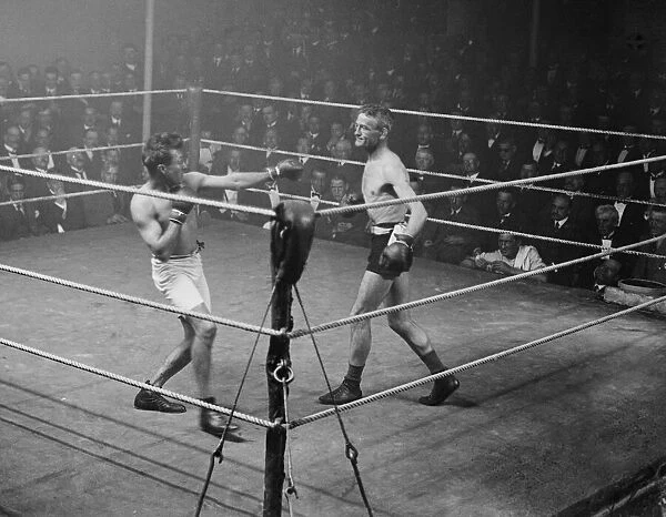 Jim Driscoll and Charles Ledoux seen here during their European bantamweight title fight